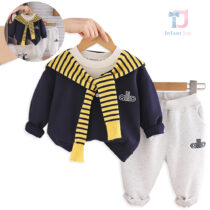 3-piece sweatshirt and trousers set with cape Allo Trend