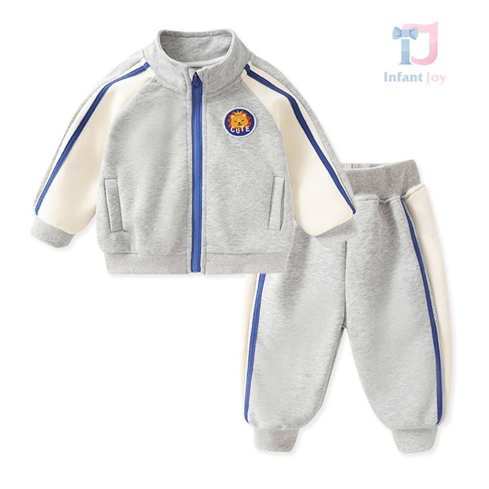 2-piece sports sweatshirt with high collar, emblem and trousers set Lil Lion