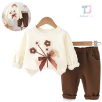 2-piece set with statement sleeves and knitted elements Lovely Flowers