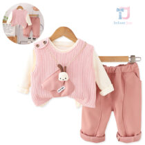 4-piece textured vest, blouse, sports trousers and pendant Rose Bunny