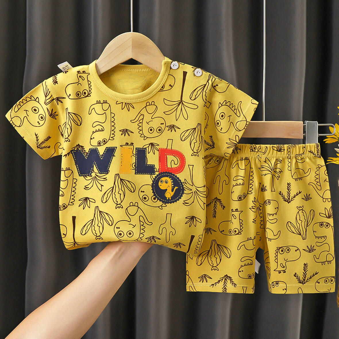 bebeshki-detski-komplekt-wild-dino (2)