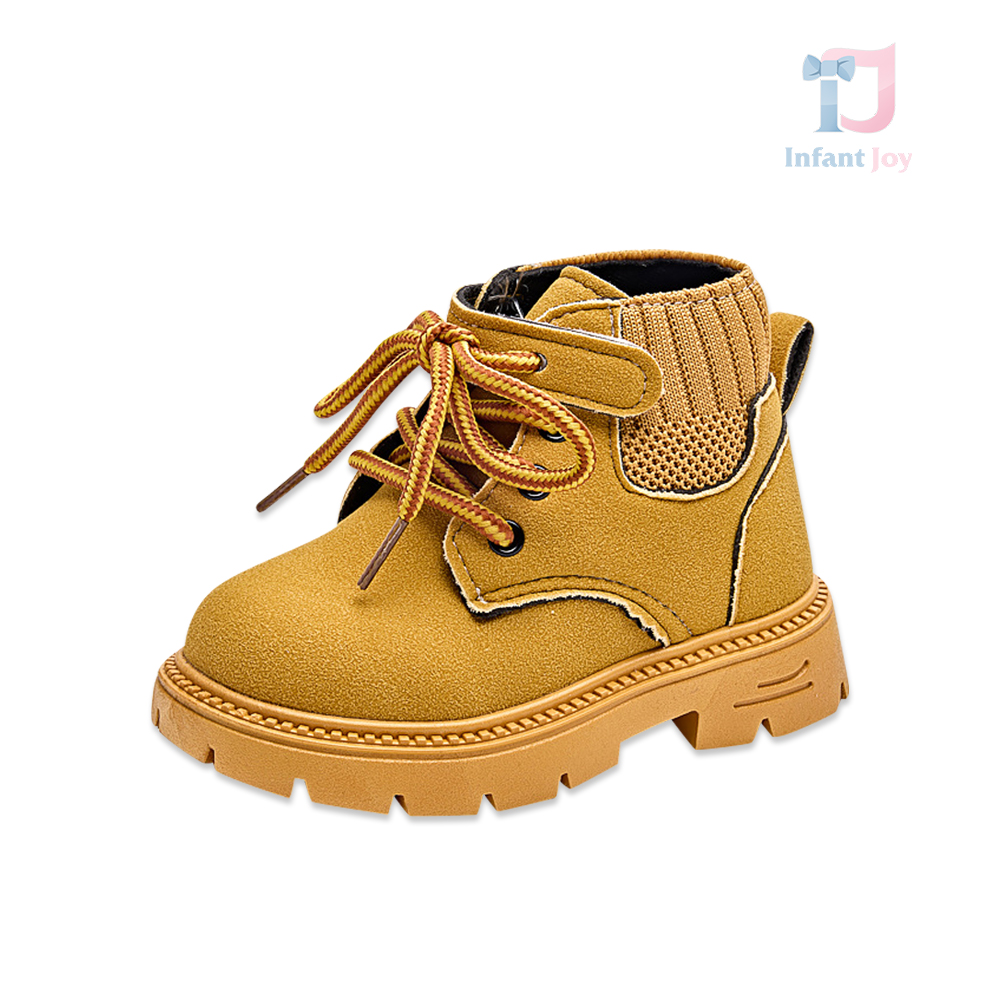 Boots made of faux suede with laces and velcro fastening Frosty Wander Dijon