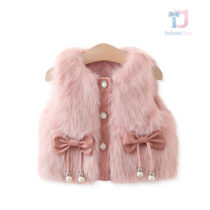Fluffy vest with 3D elements and striking fastening Ivory Charm Pink