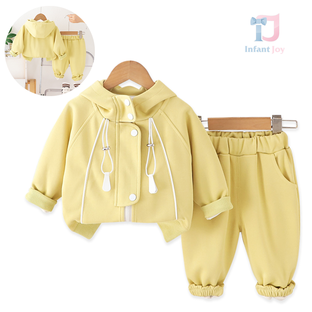 2-piece sports set with hooded sweatshirt, extravagant fastening and trousers Dashline