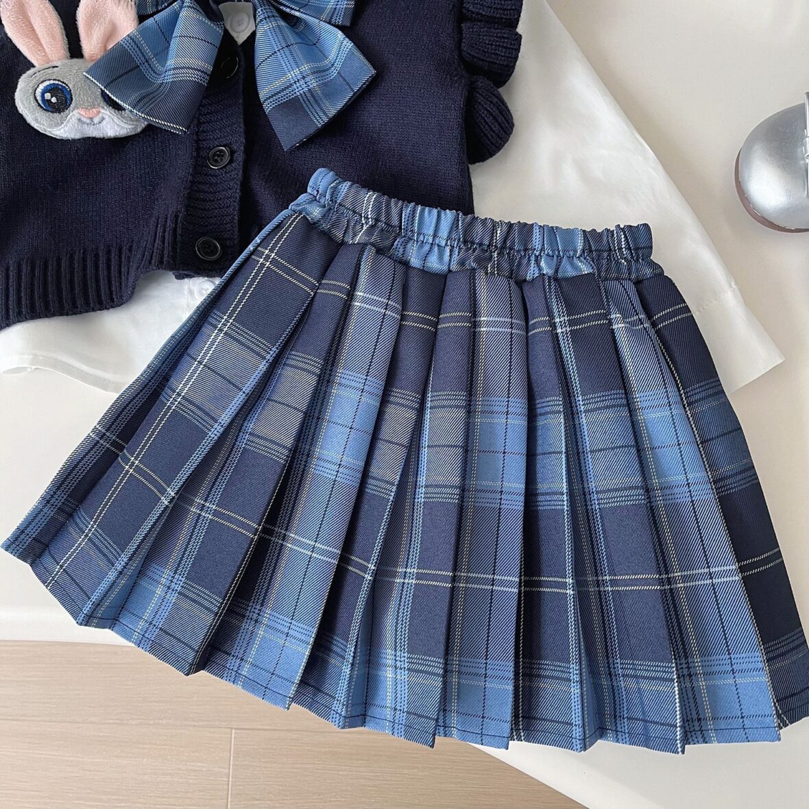 bebeshki-detski-komplekt-school-bunny (1)