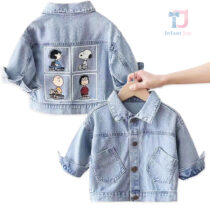 Denim jacket with classic collar and metal buttons Denim Pocket