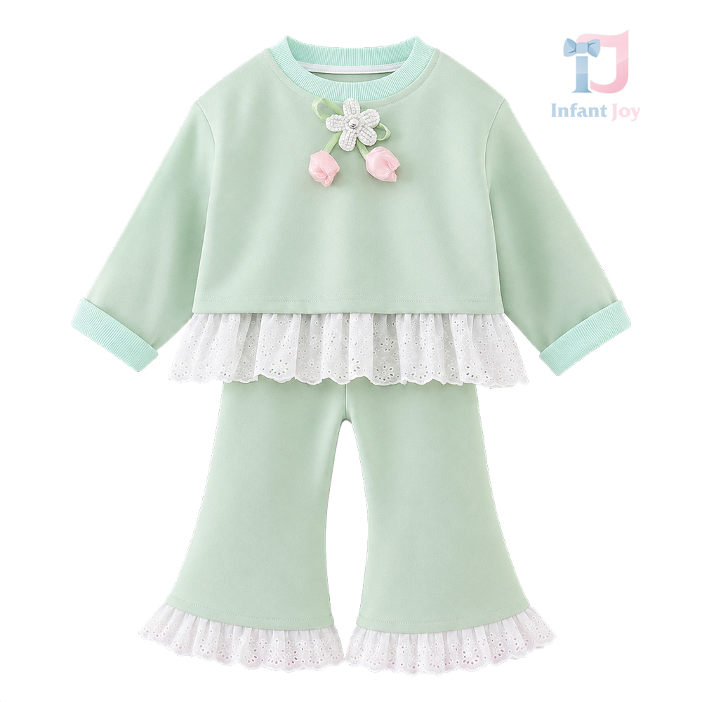 3 piece set with ruffled top, trousers and brooch Green Marshmallow