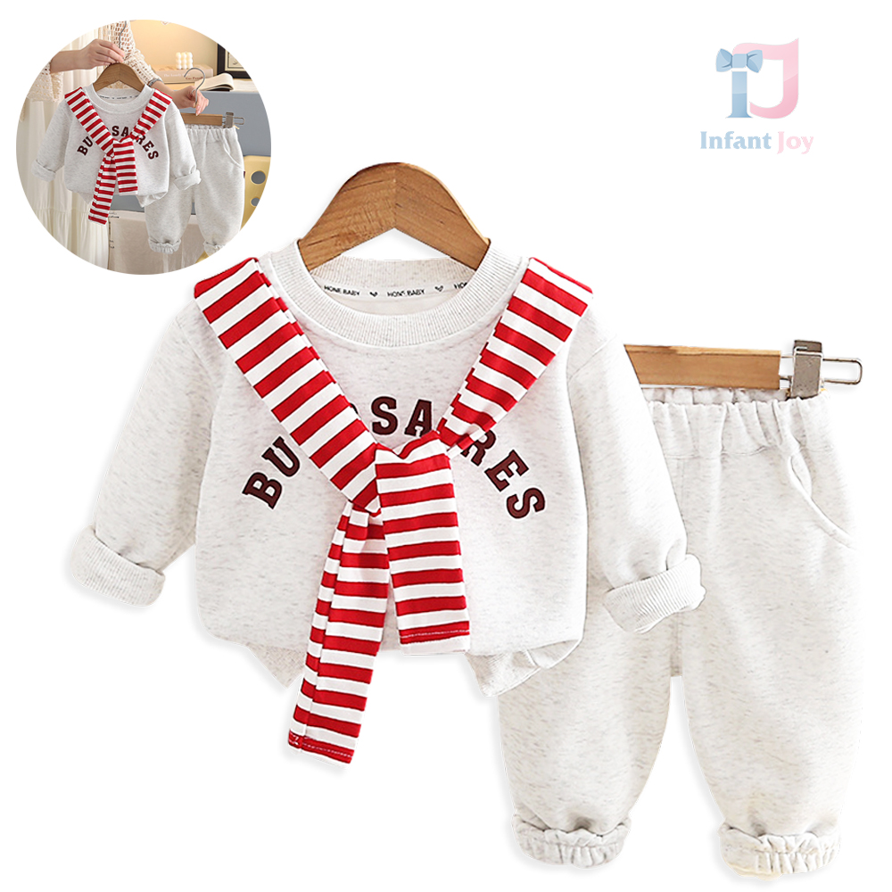3-piece sports set with blouse/sweatshirt, trousers and detachable cape Amigo